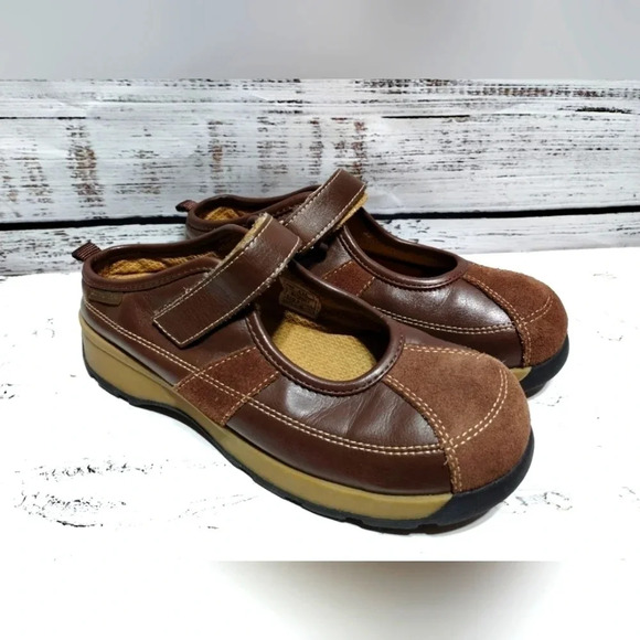 Candies Mary Jane Shoes in‎ Brown size 4 Slip On Comfort Vintage Chunky 90s Y2K - Picture 1 of 10